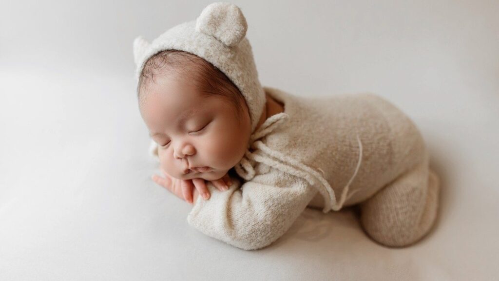 how does a mother take care of her baby