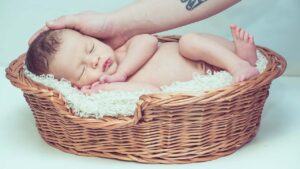Read more about the article How Does a Mother Take Care of Her Baby? 9 Tips Every Mom Needs