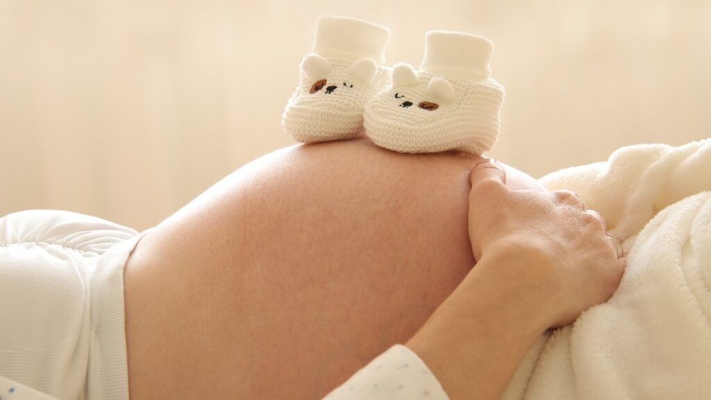 healthy pregnancy signs